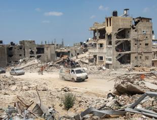 Armed groups in Gaza rob Bank of Palestine branches