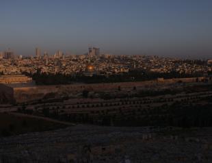 Netanyahu: govt to close Al Jazeera TV in Israel