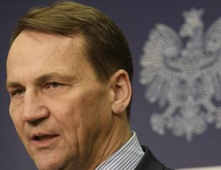 Poland finds possible wiretaps in government meeting room