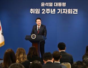 South Korea vows strong Ukraine ties, smooth Russia relations
