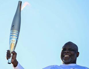 Olympic torch relay sets off in Marseille