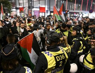 Israel qualifies for Eurovision amid protests