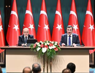 Government unveils savings measures package