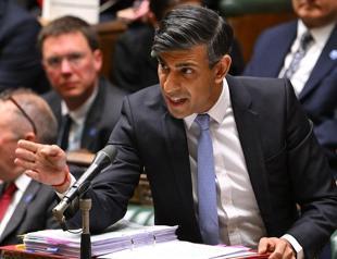 England set to ban gender identity teaching in schools