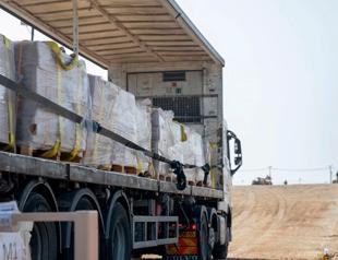 First aid enters via US-built pier as strikes continue in Gaza