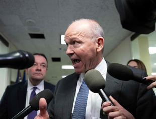 Boeing shareholders back outgoing CEO pay deal despite safety woes