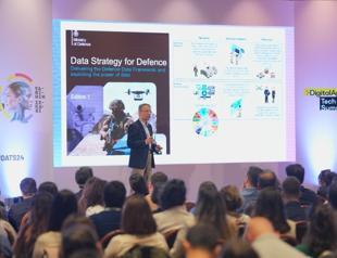 Technology summit highlights future of AI, data