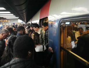 Strike over Olympics bonuses disrupts Paris trains