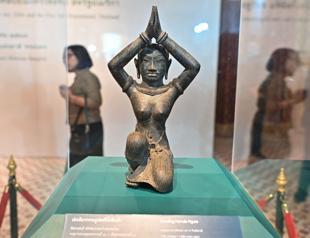 Thailand celebrates return of looted statue from Met