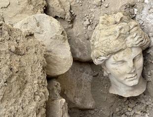 Head of Hygieia statue found in Laodicea