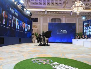 Leading AI firms pledge responsible tech development