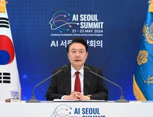 S Korea president announces record $19 bn plan to boost chip industry