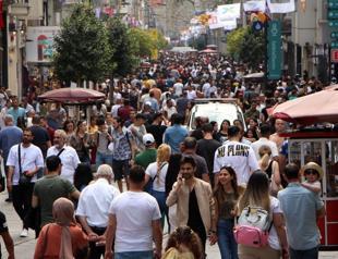 Over 40 charged for defrauding tourists in Istanbul