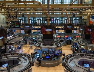 US data deal blow to rate cut hopes