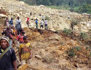 Papua New Guinea reports more than 2,000 people buried in landslide
