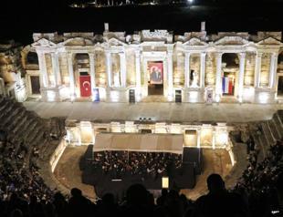 Türkiye, Netherlands celebrate relations with concert at Hierapolis