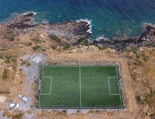 Mersin football field offers stunning backdrop for amateur matches
