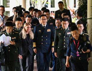 US, Chinese defense chiefs meet in Singapore