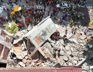 Istanbul building collapse leaves one dead, several others injured