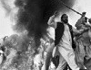 Protests deepen Pakistani turmoil