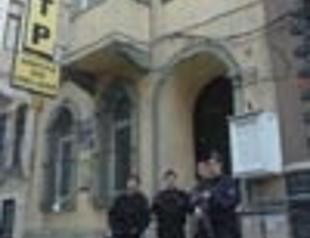 Turkish police extend anti-terror operations, new wave nets dozens