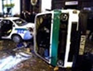 Anti-gov’t rally turns into a riot