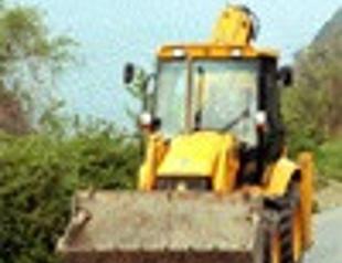 Weapons cache find leads to six detentions