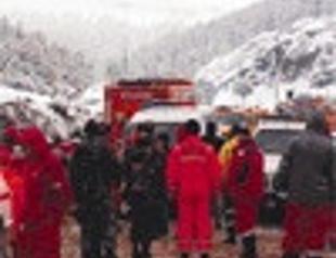 2 pilots dead in air crash