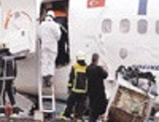 Engine target in crash probe