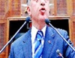 Gov’t in historic U-turn