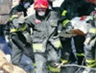 Death toll rises in Italy as aftershocks hinder rescue