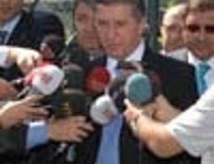 Turkeys speaker favors article amendment to try 1980 coup leaders