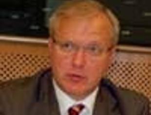 Rehn concerned about free press in Turkey over Dogan tax fine