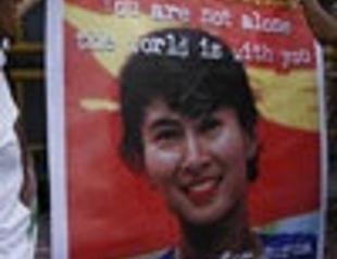 Myanmar’s Suu Kyi proclaims innocence