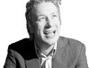 Oliver goes Italian; Emin goes to dinner