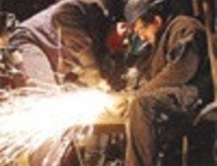 Eurozone contracts at record pace in Q1