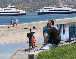 UN forecasts La Nina could help lower temperatures this year