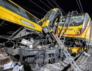 Four dead, over 20 injured in Czech train crash