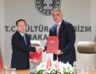 Türkiye, China sign deal on tourism cooperation