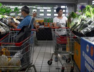 China consumer prices up in May, factory deflation persists