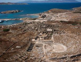 Ancient Greek sanctuary sinks into Aegean Sea