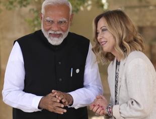 Team Melodi woos India as video goes viral