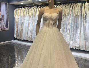 Cost of tying the knot nearly doubles as wedding season opens