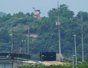 Soldiers cross border, landmines explode as N Korea reinforces border: Seoul military