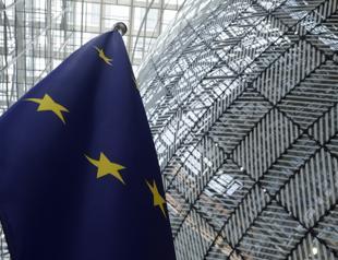 EU warns France, Italy and more over unruly budgets