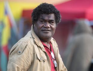 France detains 8 in New Caledonia including independence leader