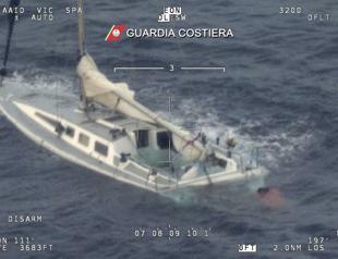 Italy coastguard recovers six bodies after shipwreck