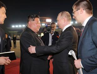 Putin in Hanoi after inking N Korea defense pact