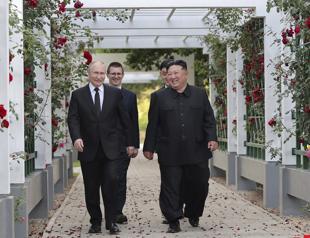 Seoul summons Russian ennoy over Pyongyang deal