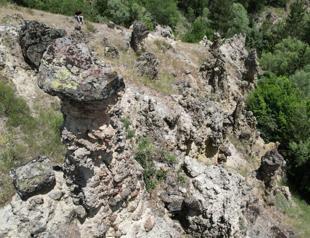 Fairy chimney-like formations found in Ankara